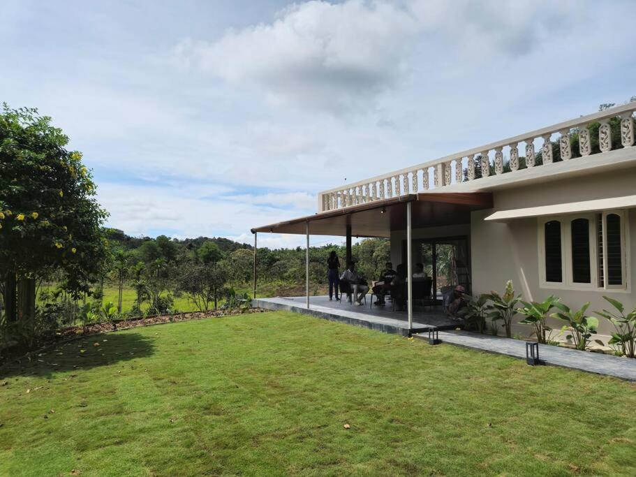 Songs Of The Treepie Villa Virajpet Exterior foto